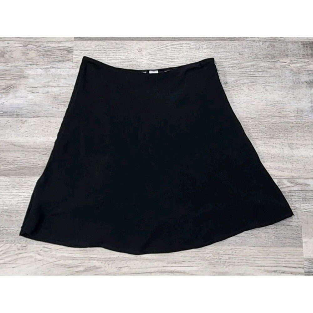 H&M Divided Women's Black Skirt Zip up Sizes 6